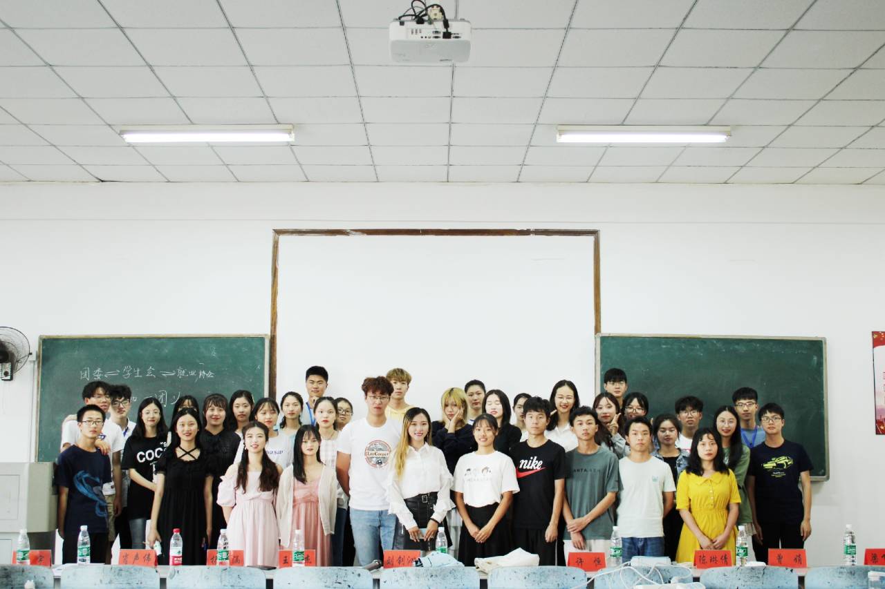 35753df728454bb2baff88be2bda4d98.jpg 35753df728454bb2baff88be2bda4d98.jpg