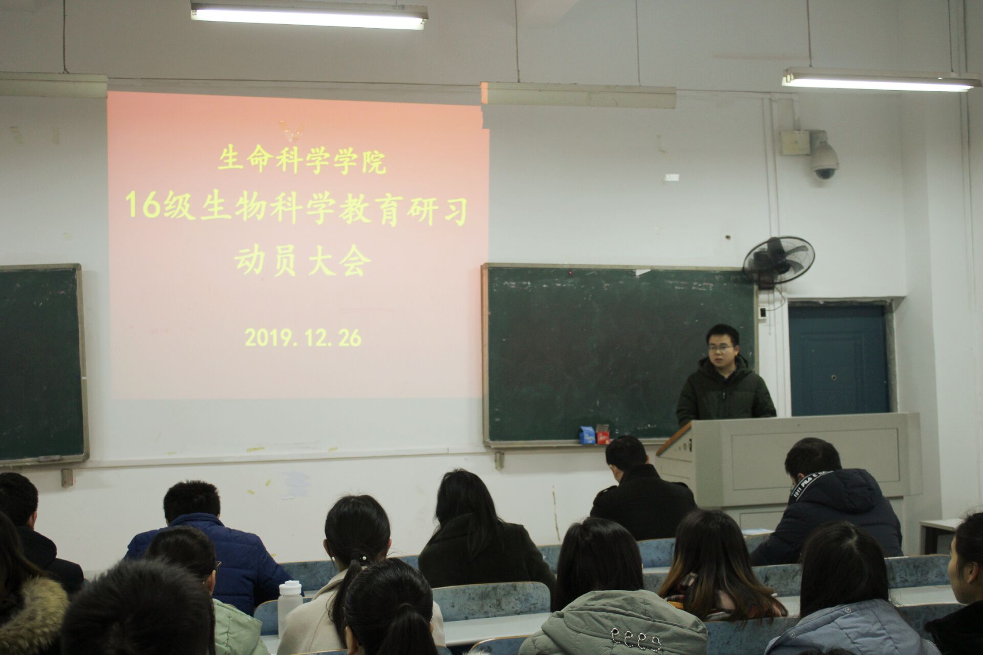 62ebb0b964ec405882e9c1847075e917.jpg 62ebb0b964ec405882e9c1847075e917.jpg