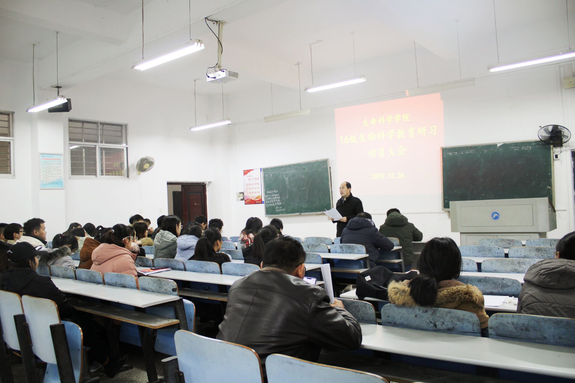 9090ad0a180a4a85b0ebaad7975e745d.jpg 9090ad0a180a4a85b0ebaad7975e745d.jpg