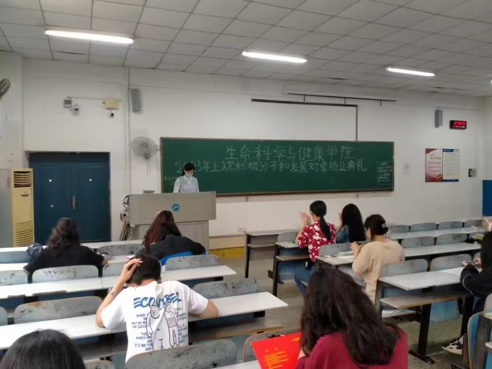 9ec1f788b5614875a371ad39de0fa132.jpg 9ec1f788b5614875a371ad39de0fa132.jpg