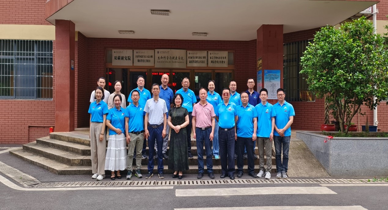 636a0b8fd4bd4d5992e713f0d84a8e52.jpg 636a0b8fd4bd4d5992e713f0d84a8e52.jpg