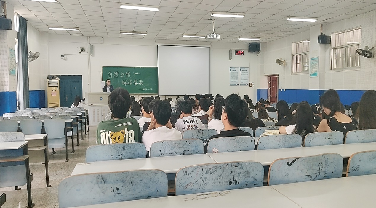 889440ce72fc4ce6a56008f881dee7a7.png 图片1.png